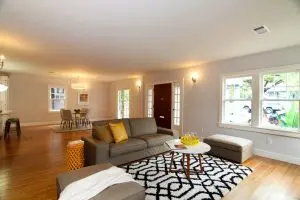 4123 Griffin Ave — image 2