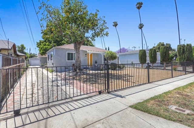 Metal gates & fencing project 2