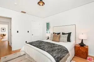 1937 N St Andrews Place — image 18