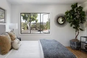 2335 Kenilworth Ave — image 9