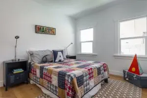 3685 3rd Ave — image 5