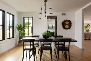 429 N Plymouth Blvd — image 5