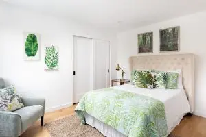 429 N Plymouth Blvd — image 9