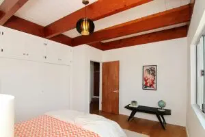 5048 Ladd Ave — image 3