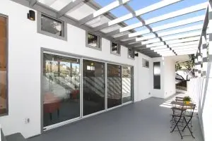 5048 Ladd Ave — image 10