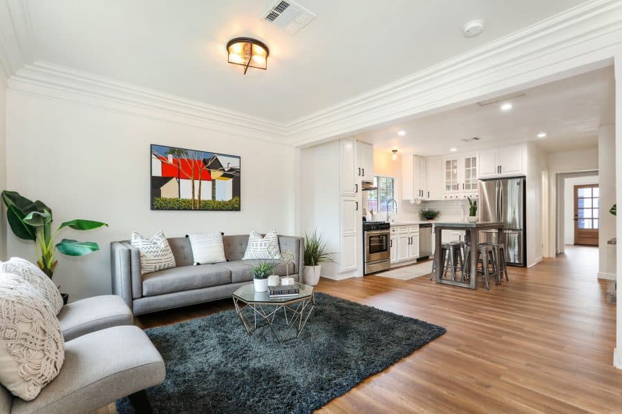 5246 Buchanan St — image 3