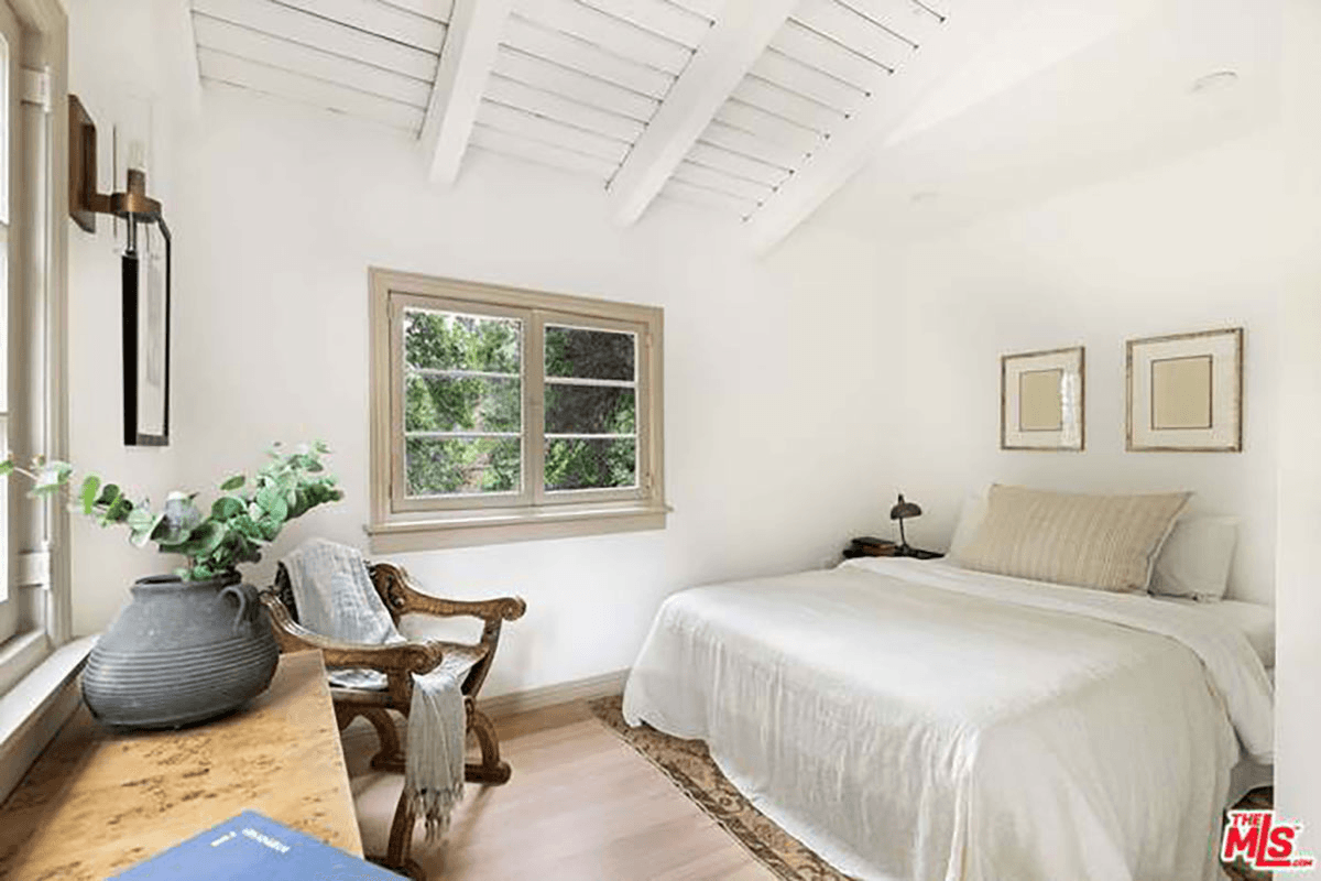 2456 Hidalgo Ave — image 4